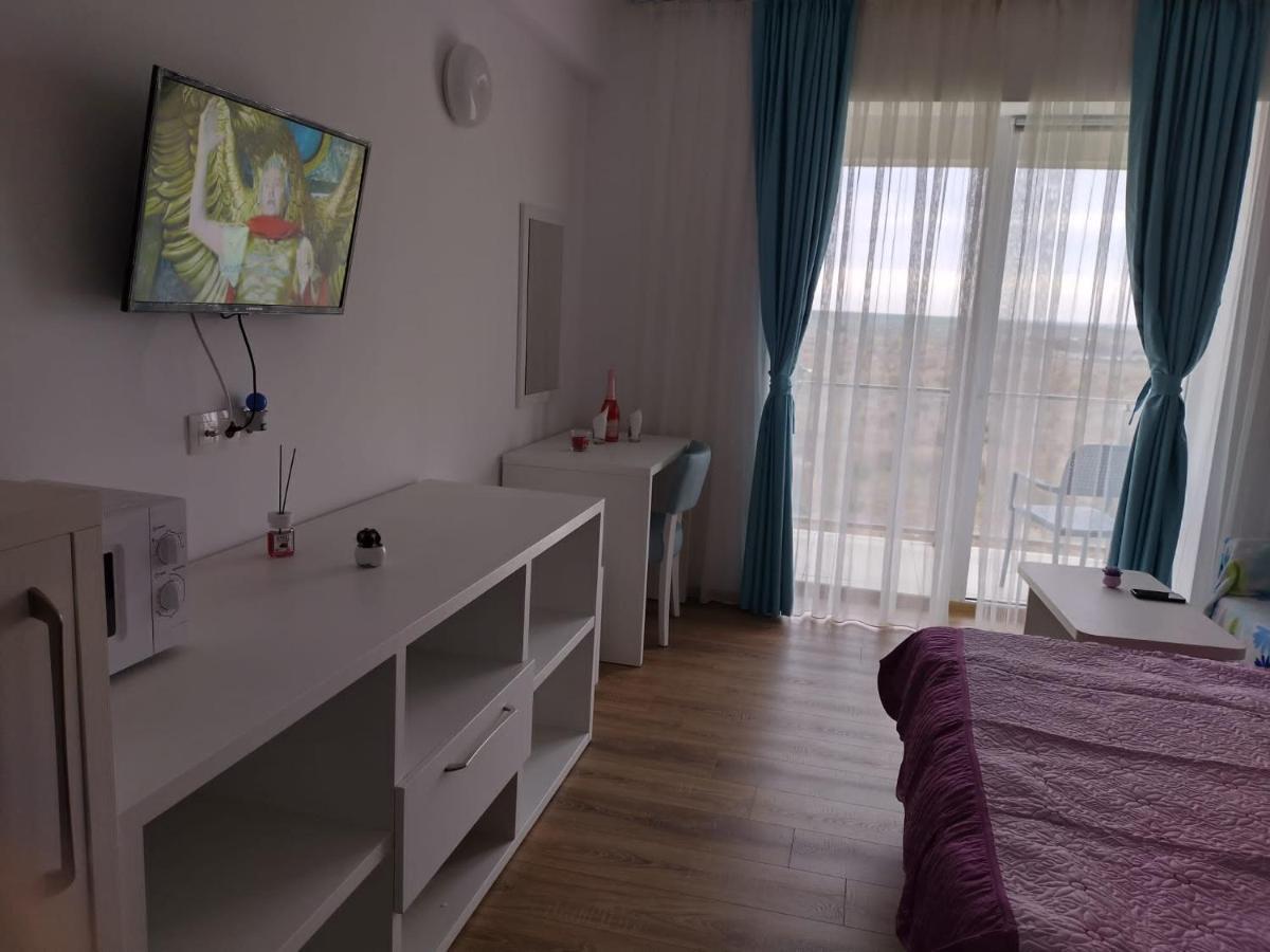 Blaxy Resort Stefi Cu Acces La Piscine Gratuit Douăzeci şi Trei August Εξωτερικό φωτογραφία