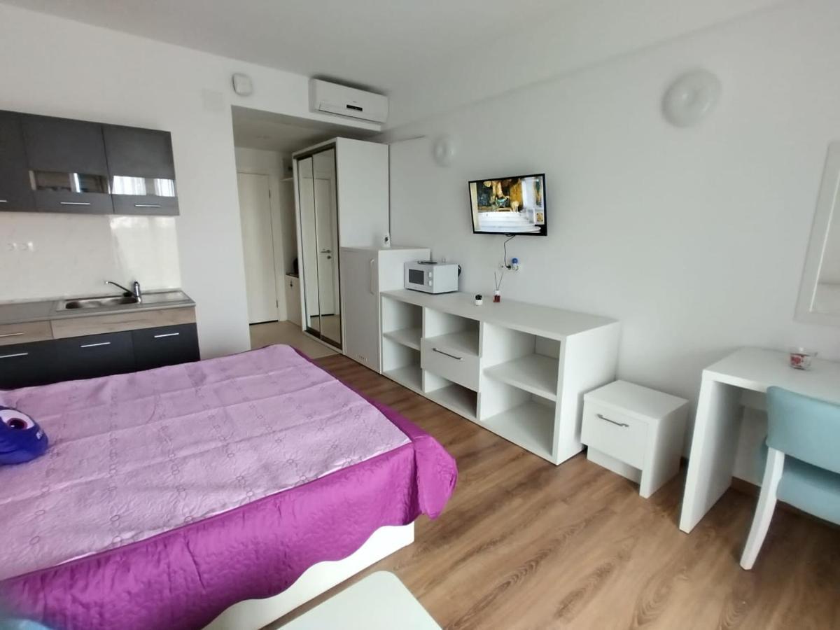 Blaxy Resort Stefi Cu Acces La Piscine Gratuit Douăzeci şi Trei August Εξωτερικό φωτογραφία