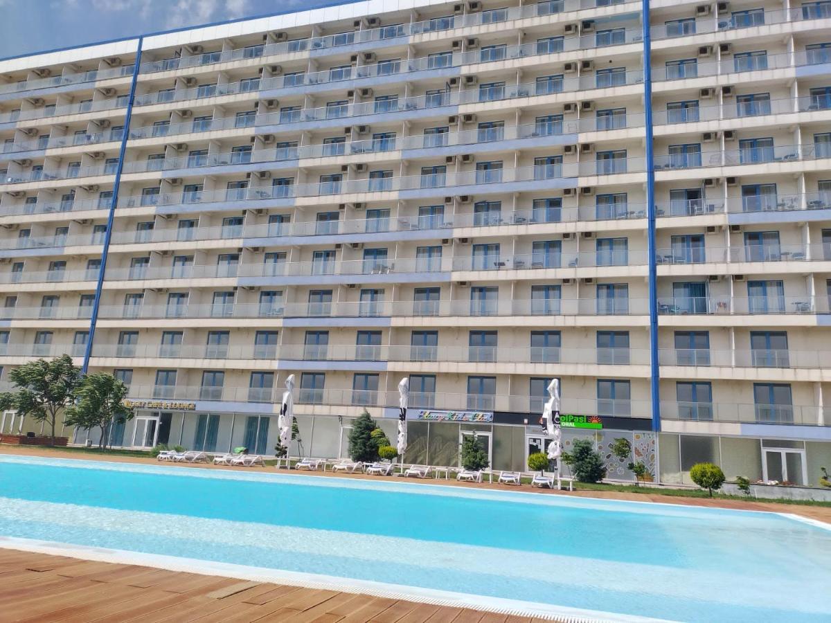 Blaxy Resort Stefi Cu Acces La Piscine Gratuit Douăzeci şi Trei August Εξωτερικό φωτογραφία