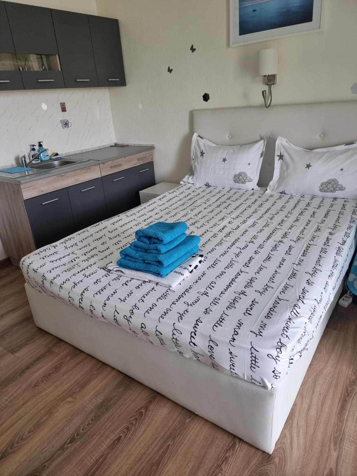 Blaxy Resort Stefi Cu Acces La Piscine Gratuit Douăzeci şi Trei August Εξωτερικό φωτογραφία